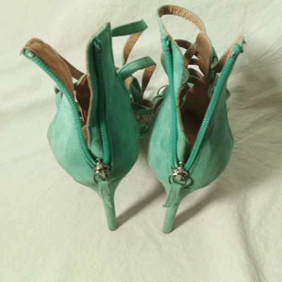 BUNDLE DEAL SIZE 9 SET OF 2 HIGH HEELS - Picture 5 of 8